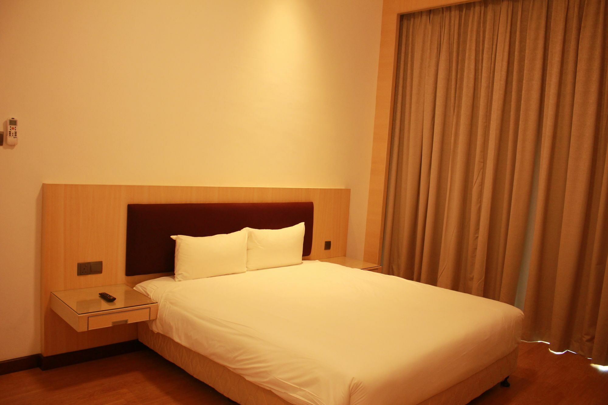 Imperial Suites Serviced Apartment Maong Bazaar Exterior photo